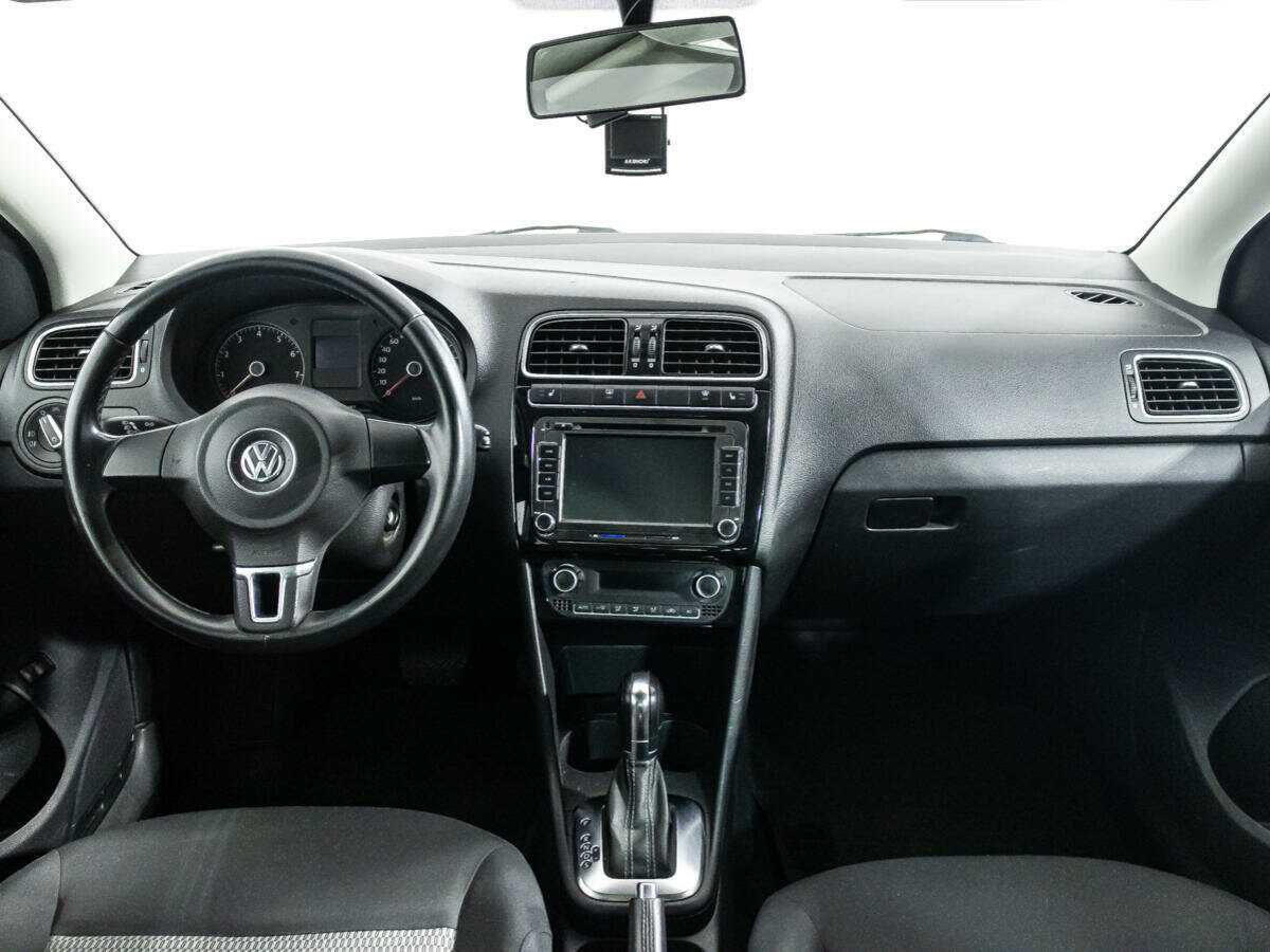 Купить Volkswagen Polo с пробегом. Фото: #12
