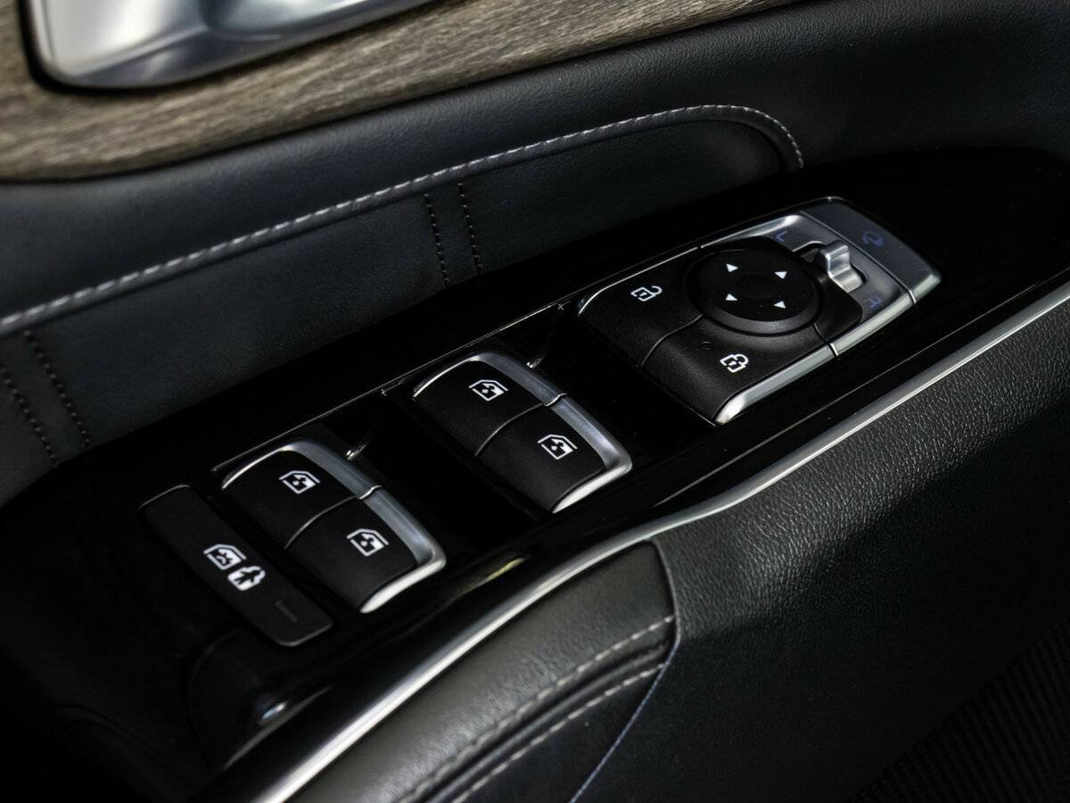 Купить Kia Sorento с пробегом. Фото: #18