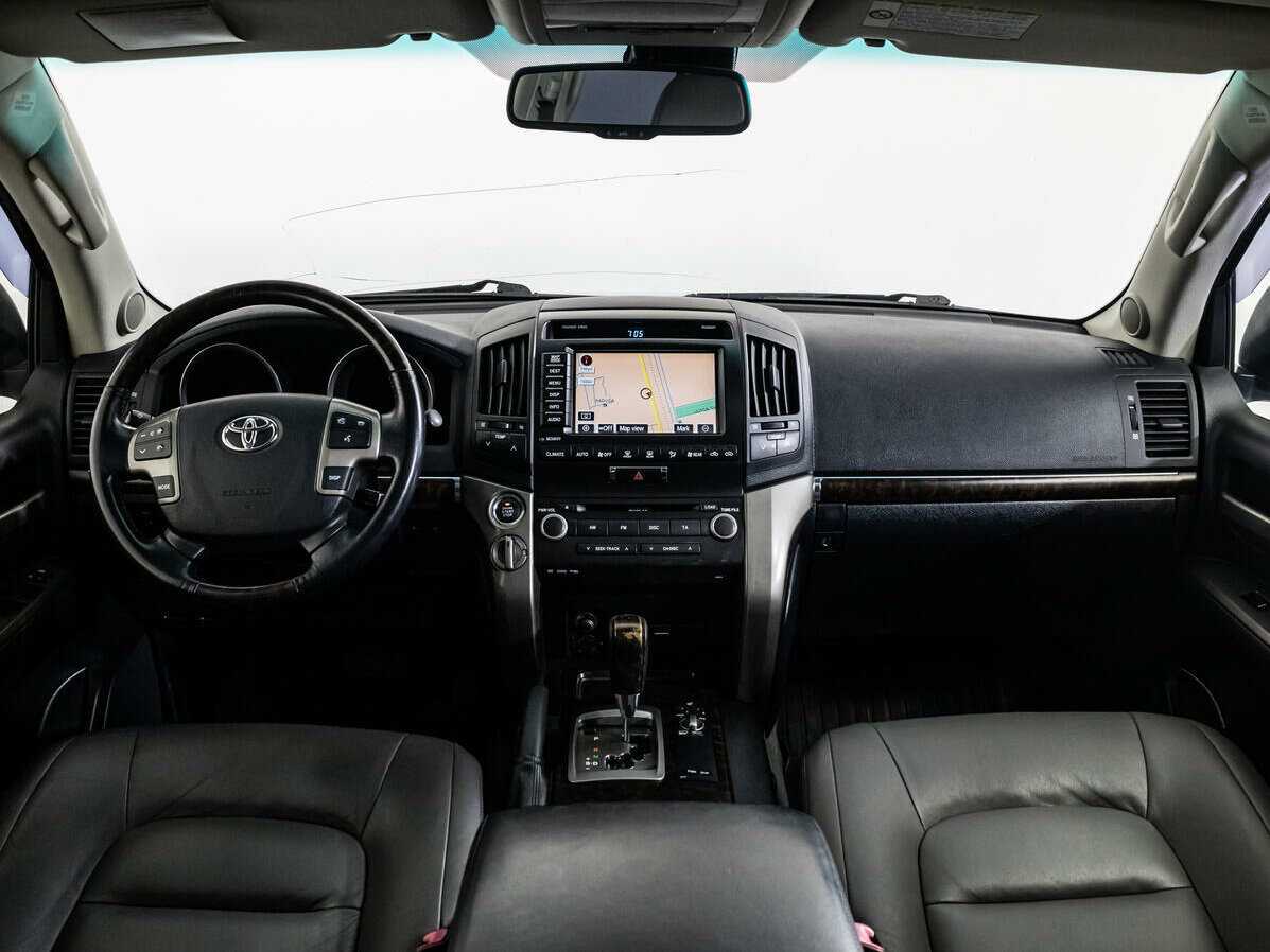 Купить Toyota Land Cruiser с пробегом. Фото: #12