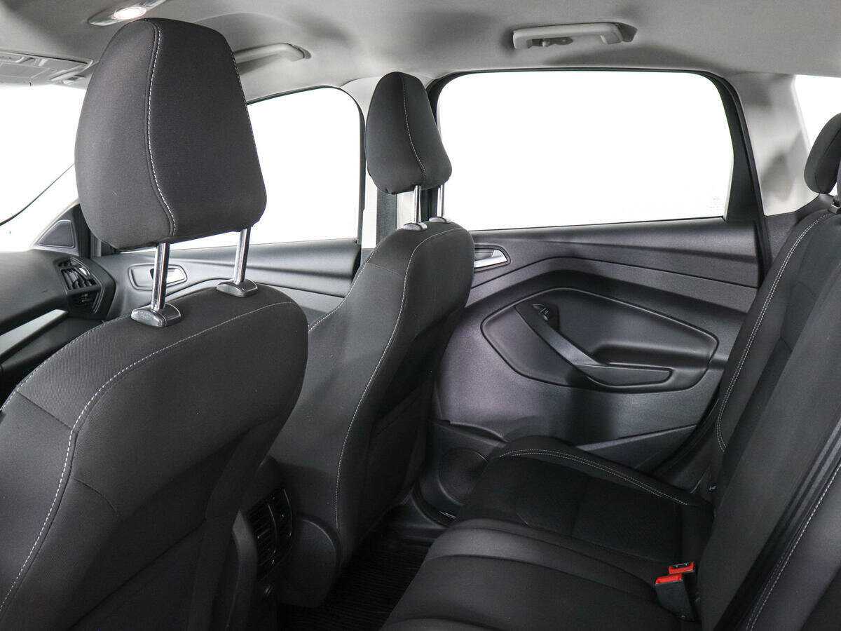 Купить Ford Kuga с пробегом. Фото: #11