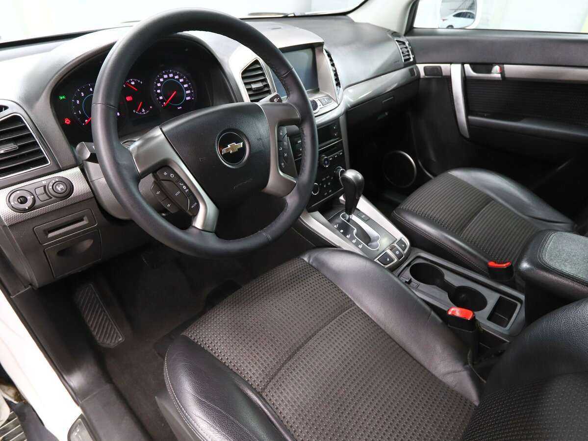 Купить Chevrolet Captiva с пробегом. Фото: #9