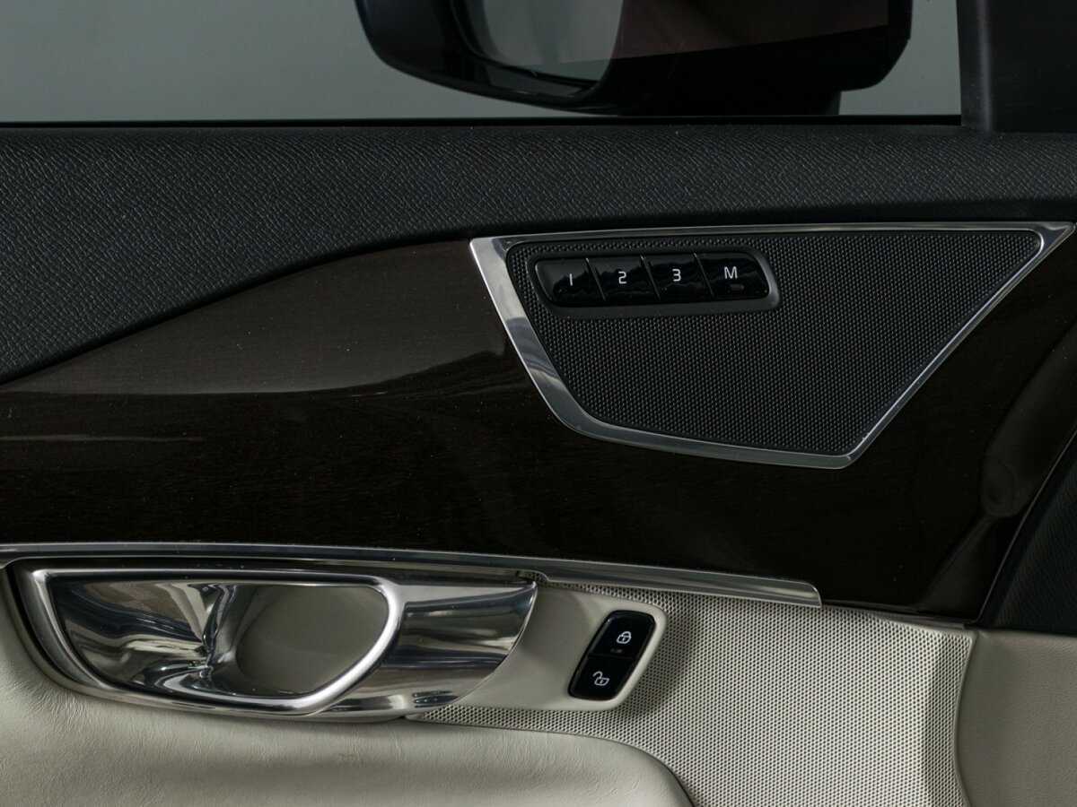 Купить Volvo XC90 с пробегом. Фото: #16
