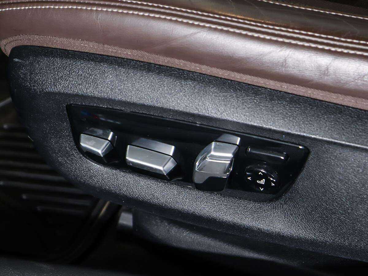 Купить BMW 5 серии с пробегом. Фото: #22