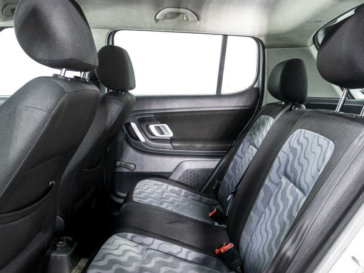 Купить Skoda Fabia с пробегом. Фото: #9