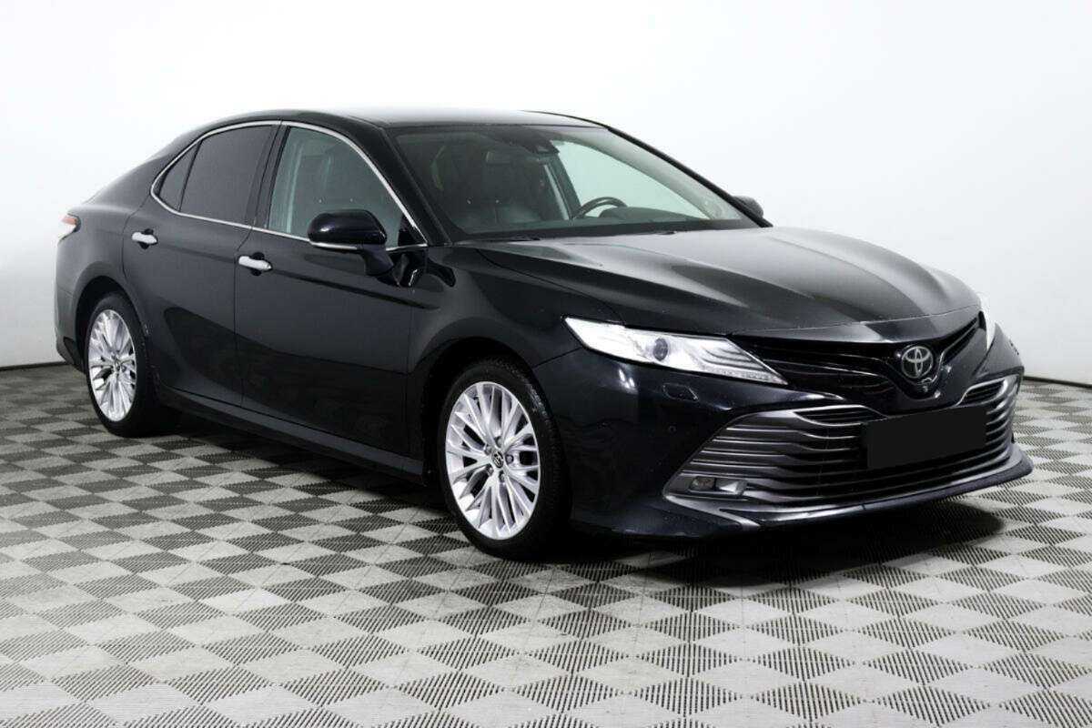 Купить Toyota Camry с пробегом. Фото: #2
