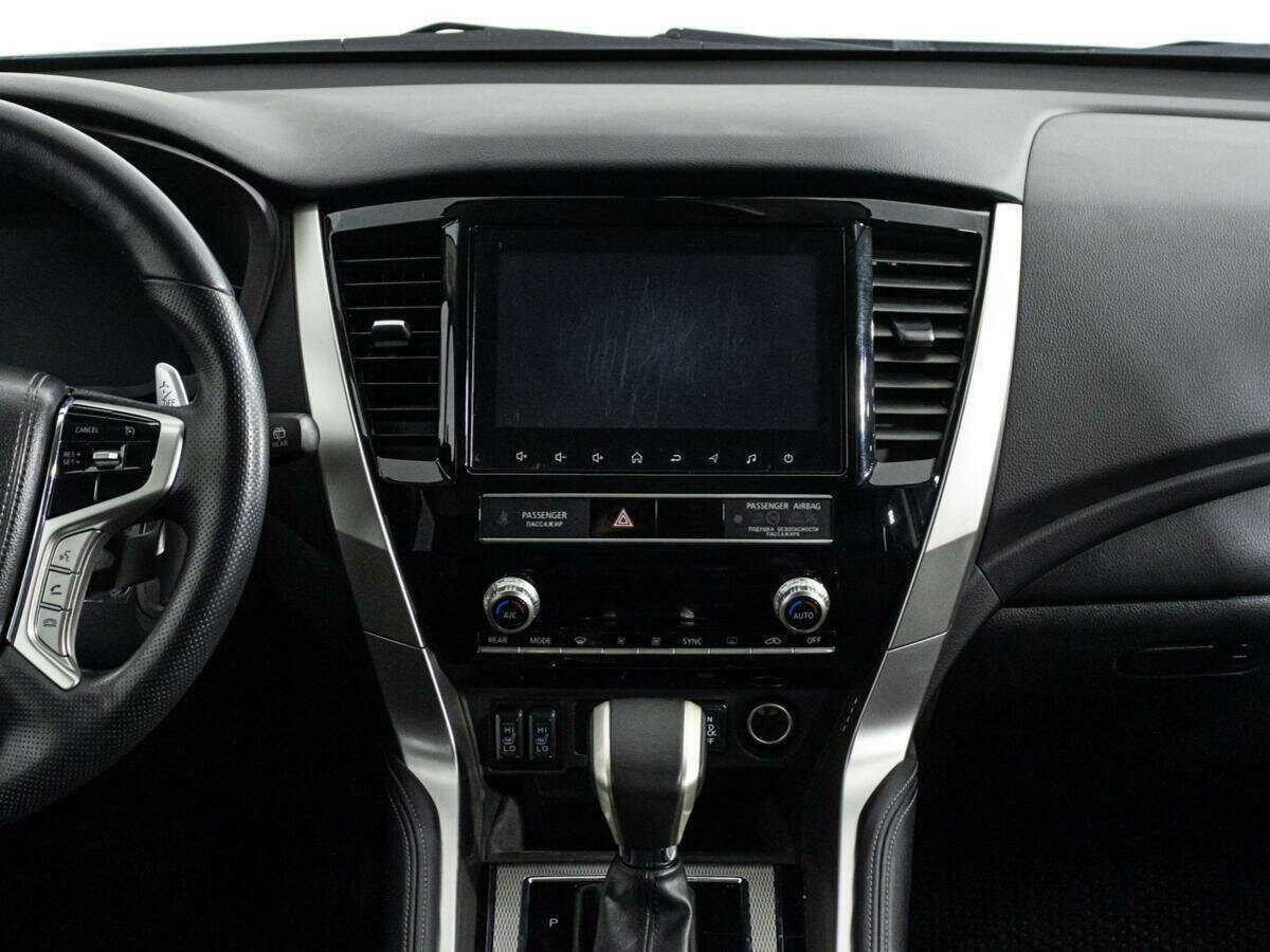 Купить Mitsubishi Pajero Sport с пробегом. Фото: #13