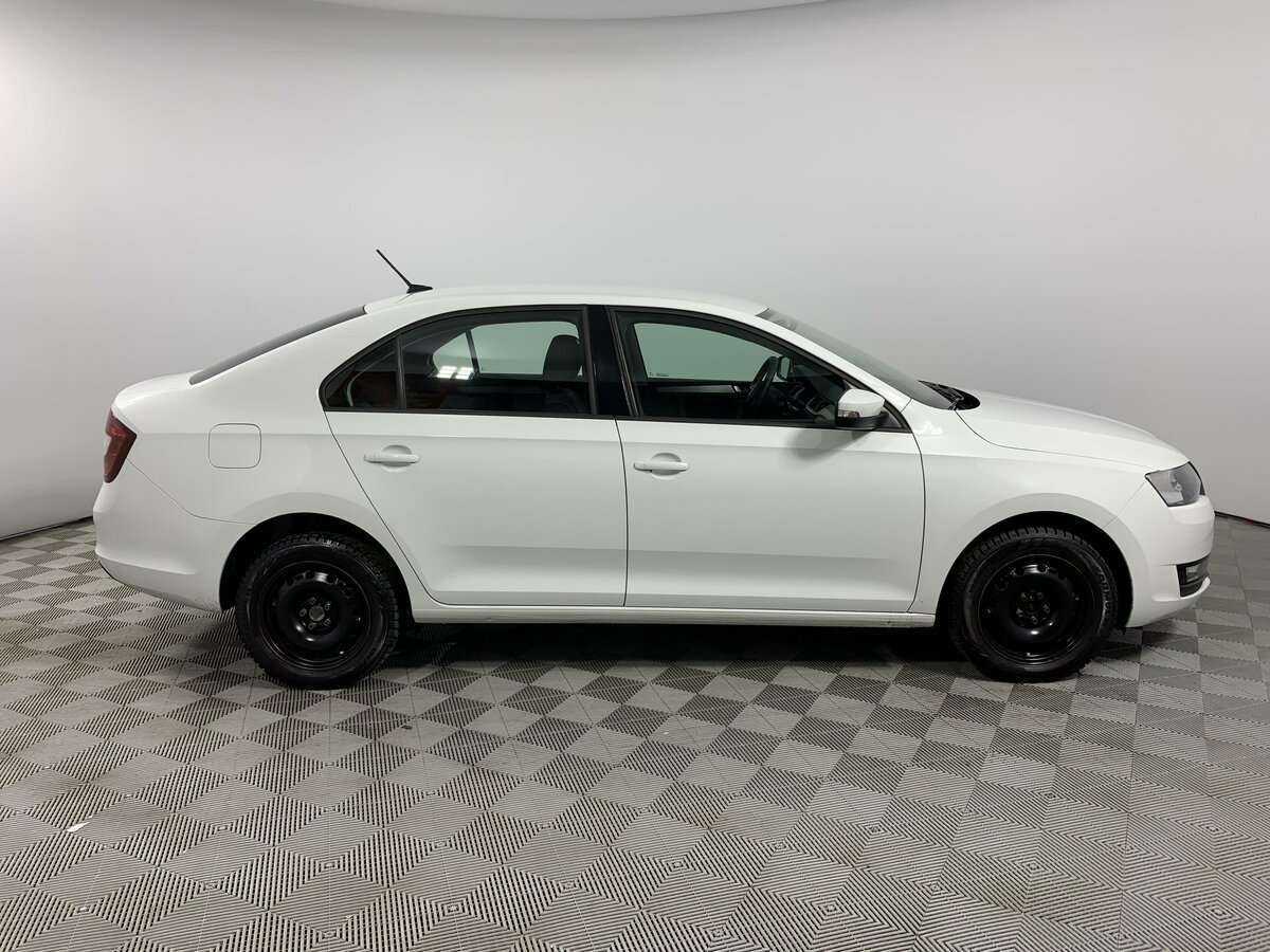 Купить Skoda Rapid с пробегом. Фото: #3