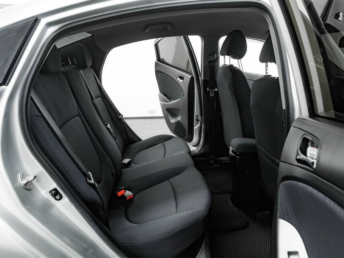 Купить Hyundai Solaris с пробегом. Фото: #15