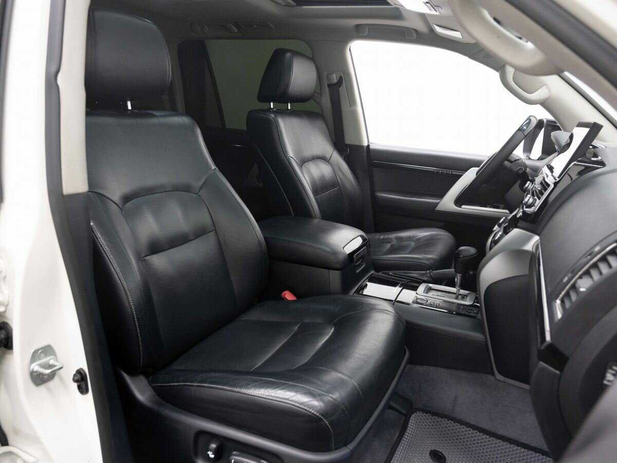 Купить Toyota Land Cruiser с пробегом. Фото: #14