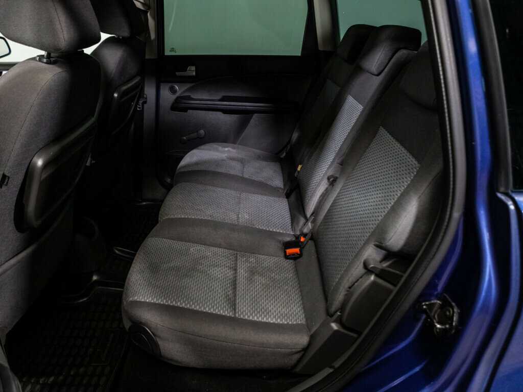 Купить Ford C-MAX с пробегом. Фото: #9