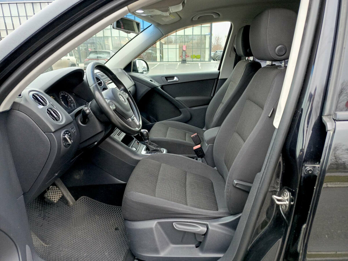 Купить Volkswagen Tiguan с пробегом. Фото: #15