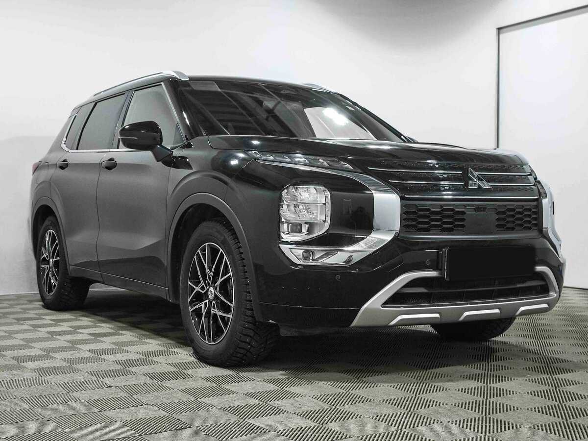 Купить Mitsubishi Outlander с пробегом. Фото: #2
