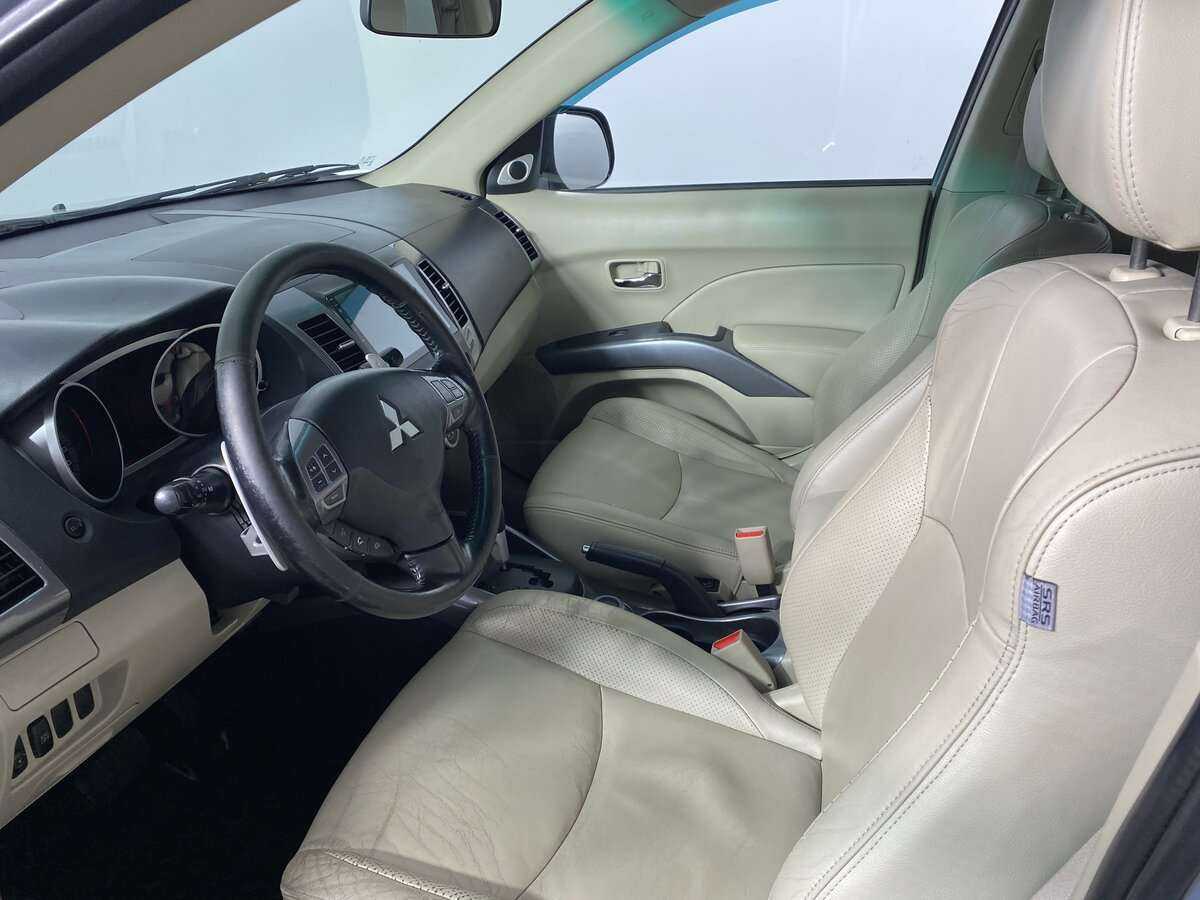 Купить Mitsubishi Outlander с пробегом. Фото: #6