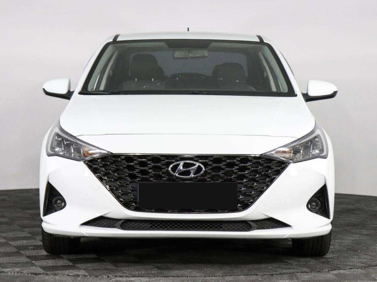 Купить Hyundai Solaris с пробегом. Фото: #1