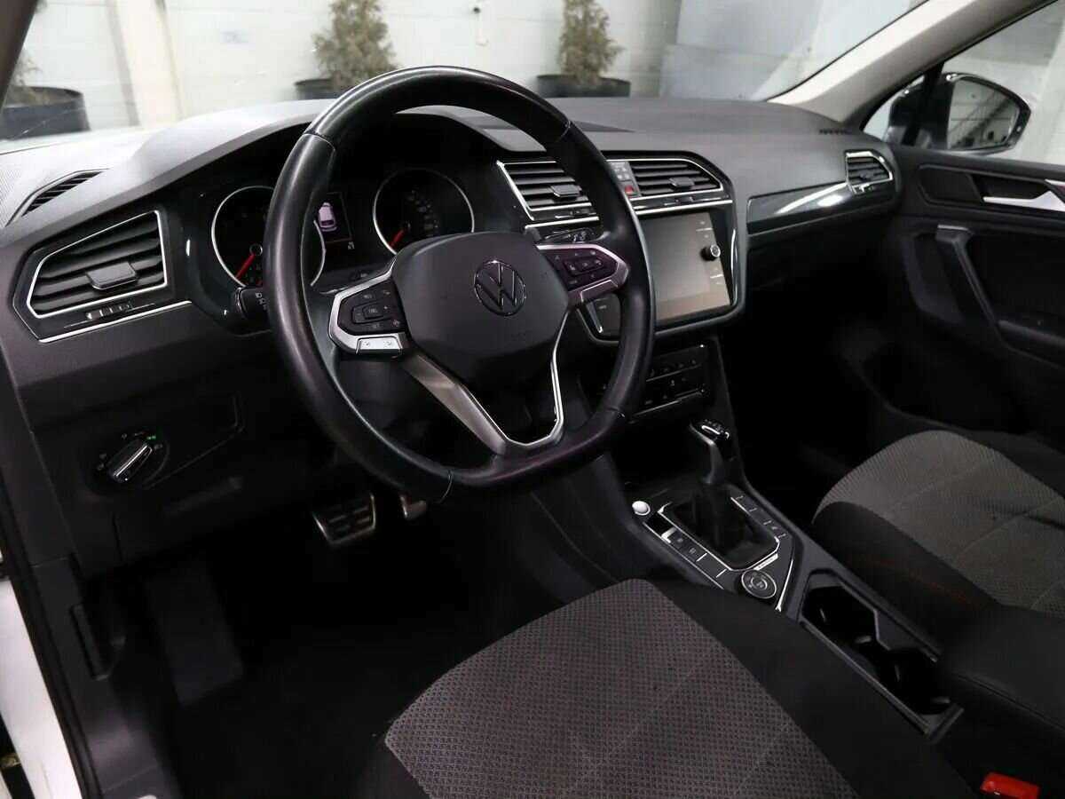 Купить Volkswagen Tiguan с пробегом. Фото: #7