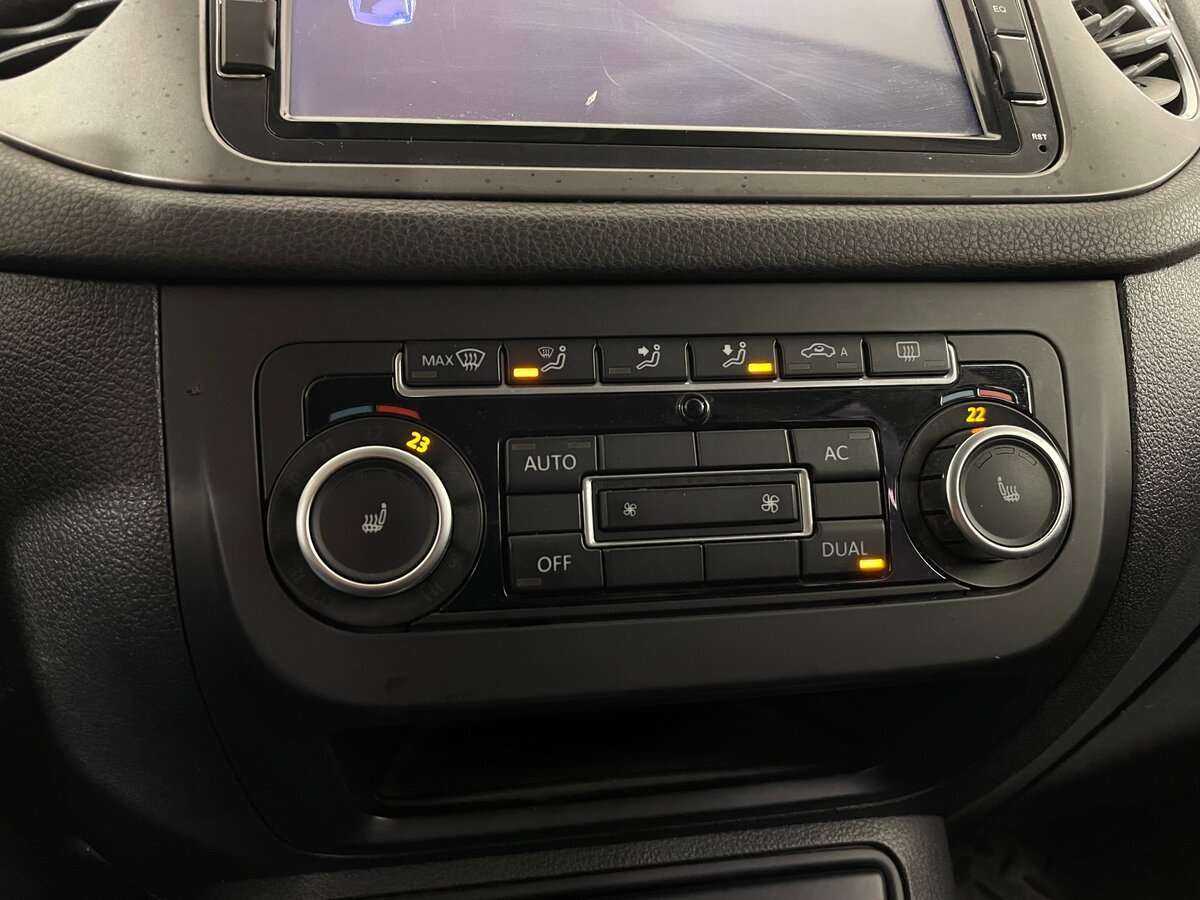 Купить Volkswagen Tiguan с пробегом. Фото: #12