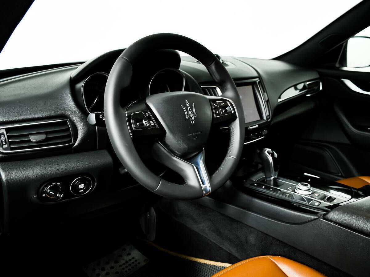 Купить Maserati Levante с пробегом. Фото: #10