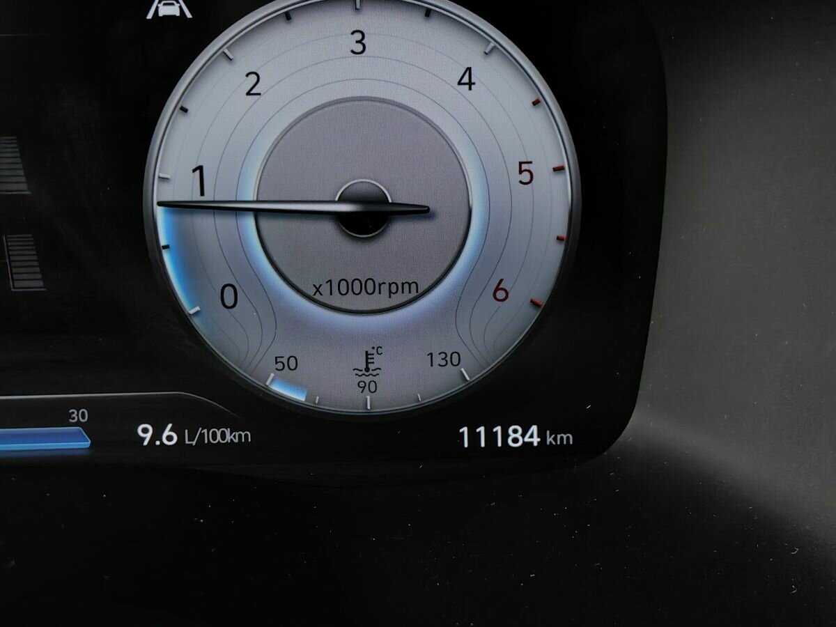 Купить Hyundai Santa Fe с пробегом. Фото: #16