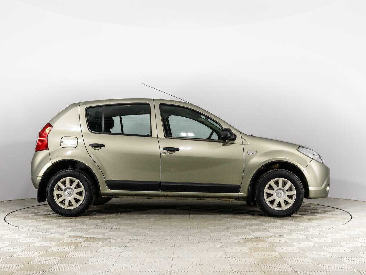 Купить Renault Sandero с пробегом. Фото: #3