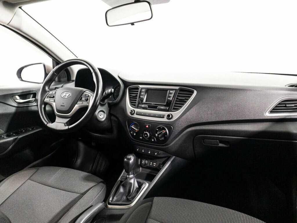 Купить Hyundai Solaris с пробегом. Фото: #8