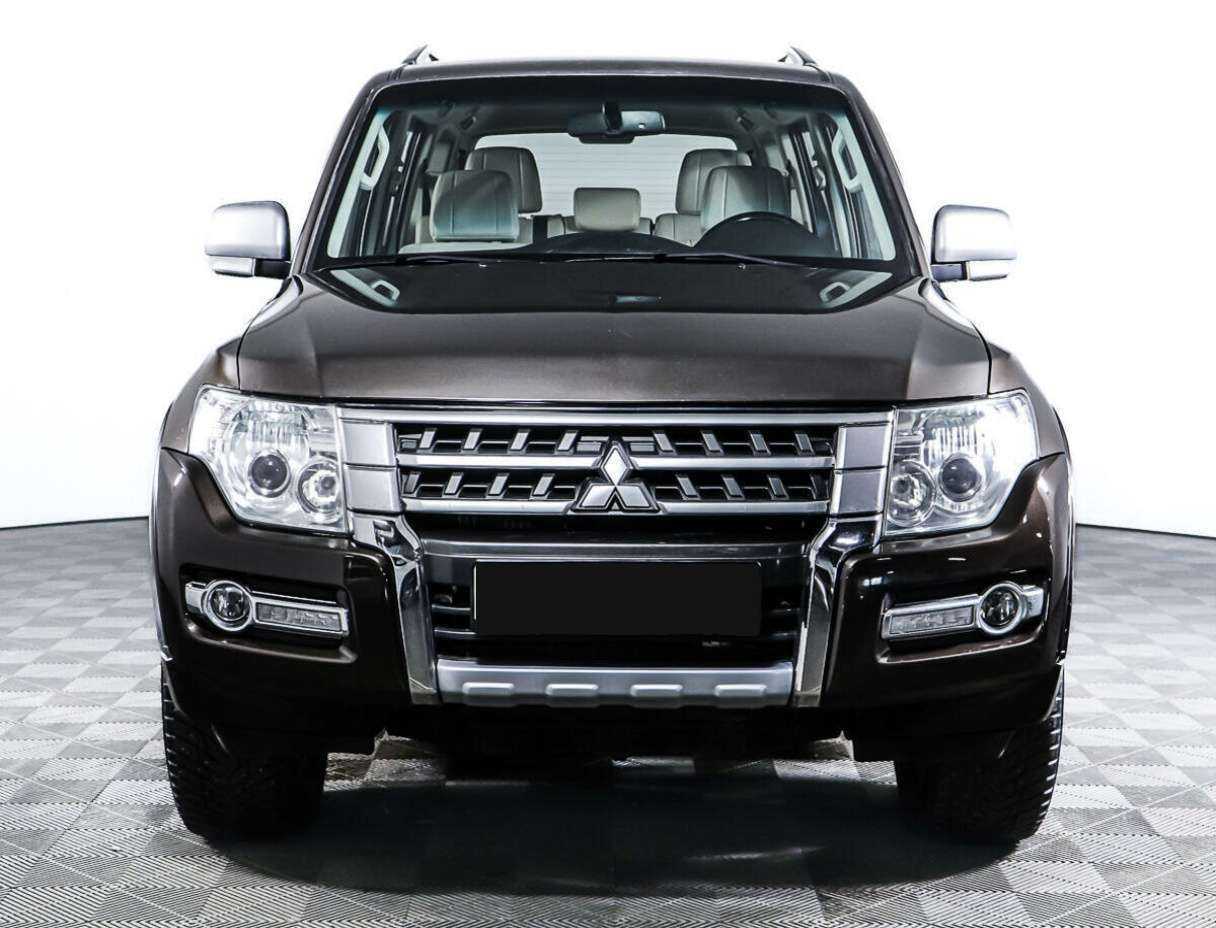 Купить Mitsubishi Pajero с пробегом. Фото: #1