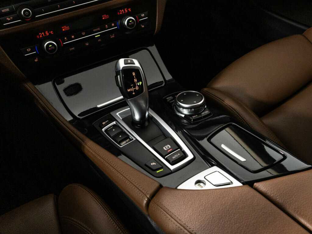 Купить BMW 5 серии с пробегом. Фото: #18