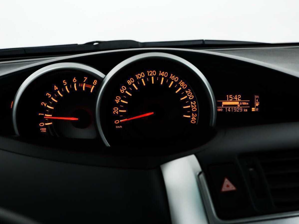 Купить Toyota Verso с пробегом. Фото: #9