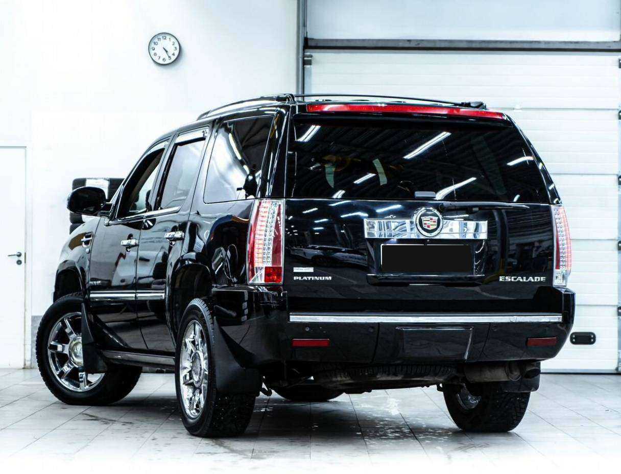 Купить Cadillac Escalade с пробегом. Фото: #3
