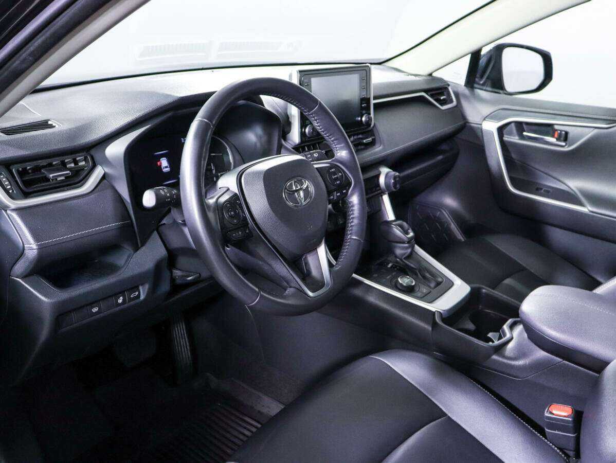 Купить Toyota RAV4 с пробегом. Фото: #11