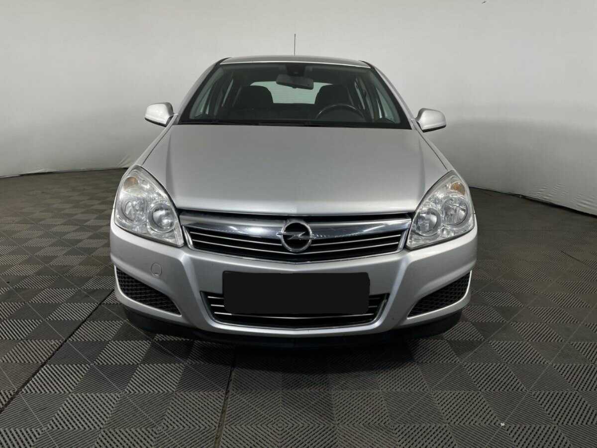Купить Opel Astra с пробегом. Фото: #1