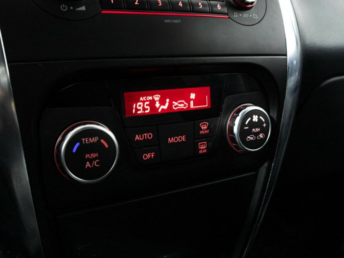 Купить Suzuki SX4 с пробегом. Фото: #15