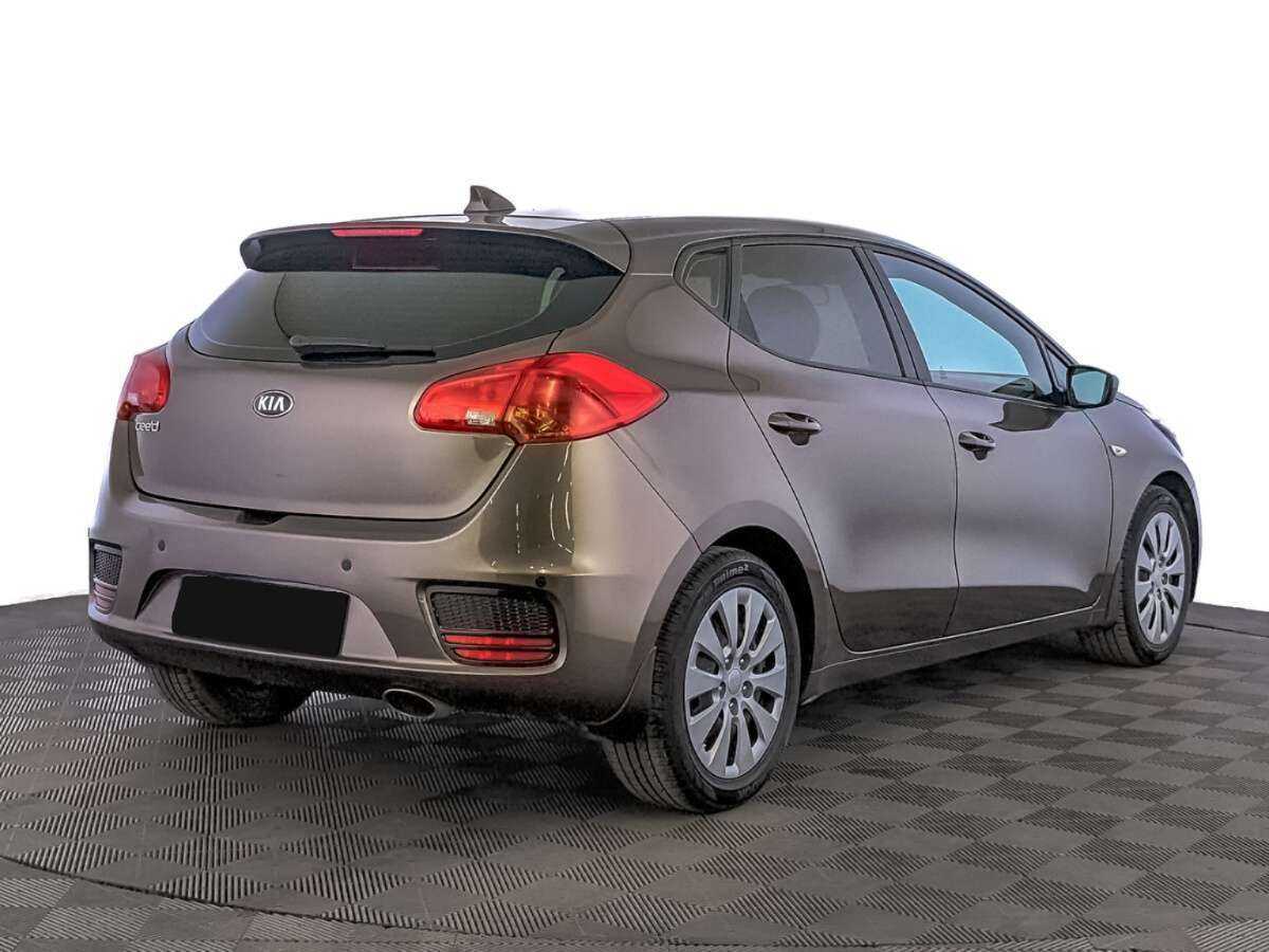 Купить Kia Ceed с пробегом. Фото: #4