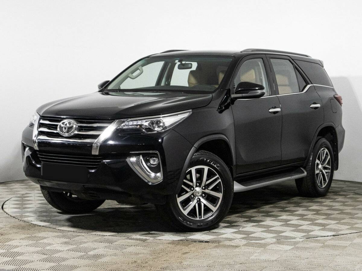 Купить Toyota Fortuner с пробегом. Посмотреть фото