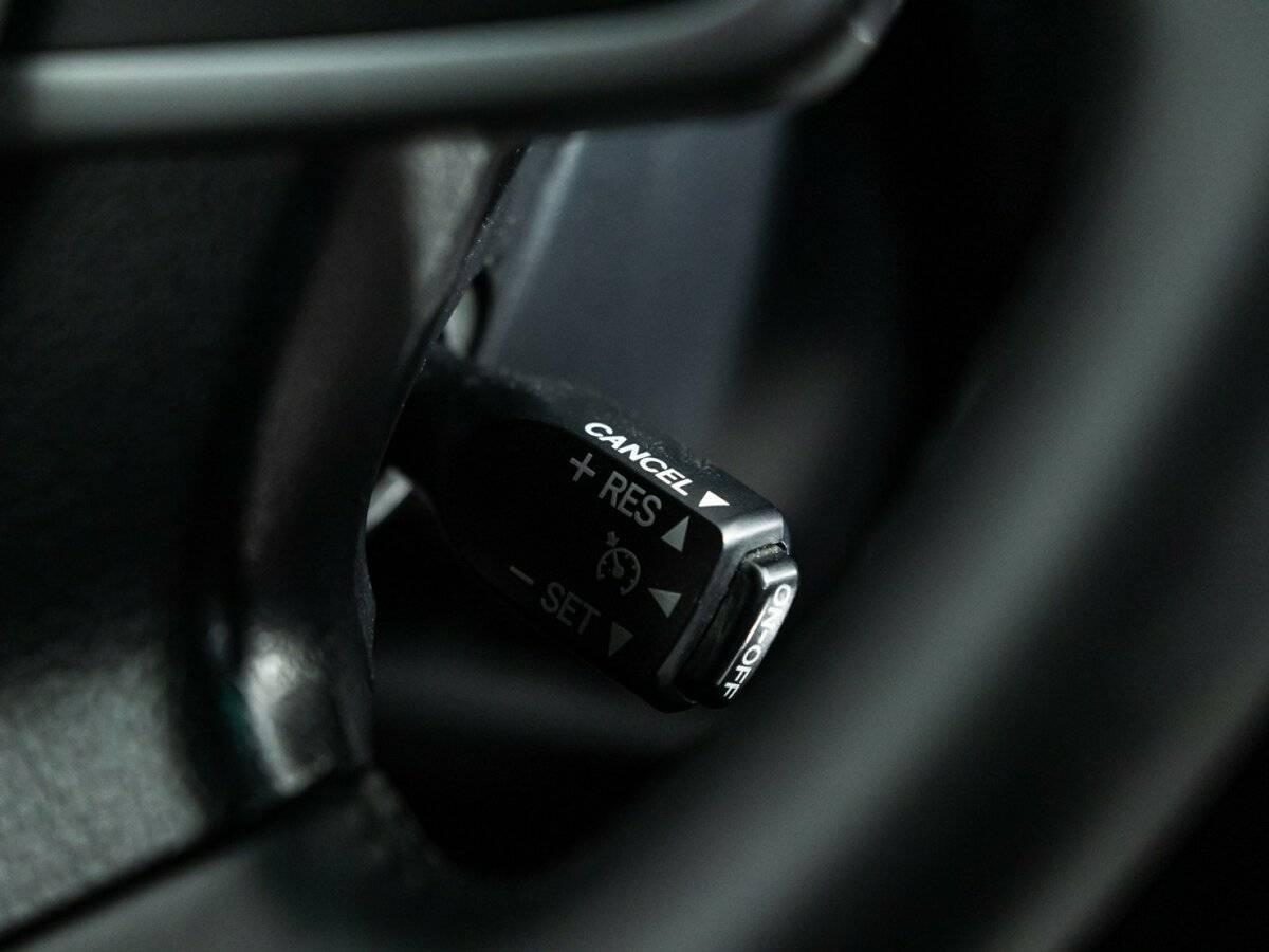 Купить Toyota Camry с пробегом. Фото: #23