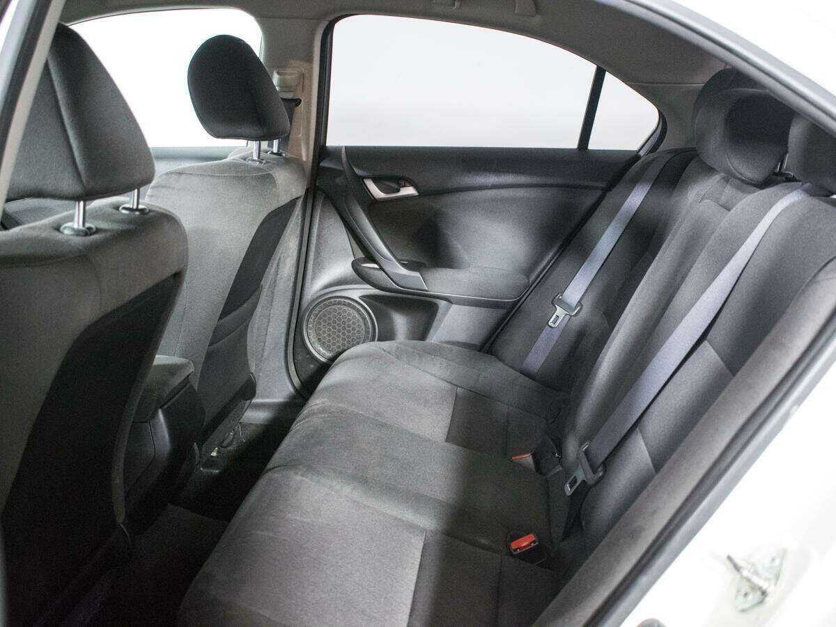 Купить Honda Accord с пробегом. Фото: #9