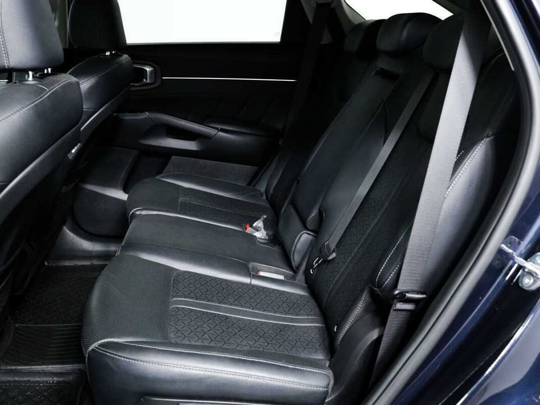 Купить Kia Sorento с пробегом. Фото: #11