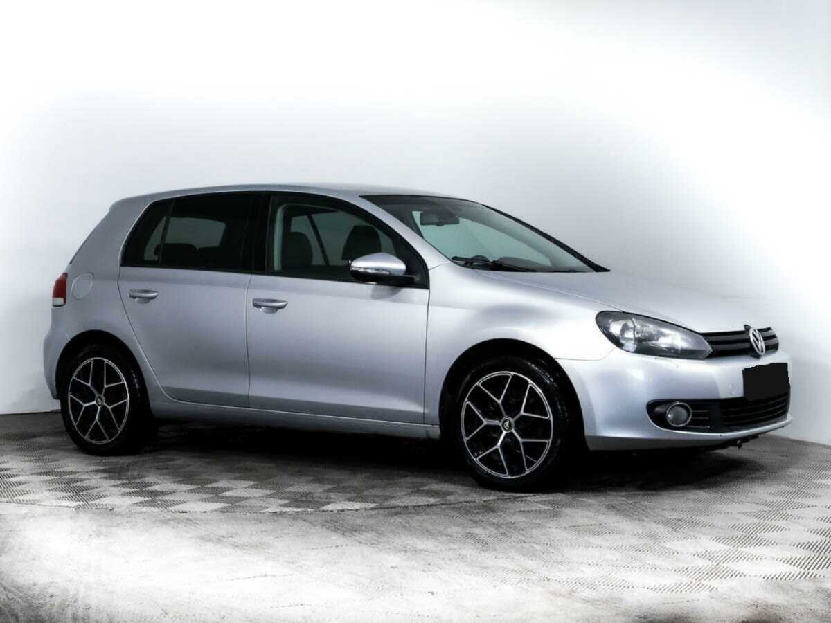 Купить Volkswagen Golf с пробегом. Фото: #2