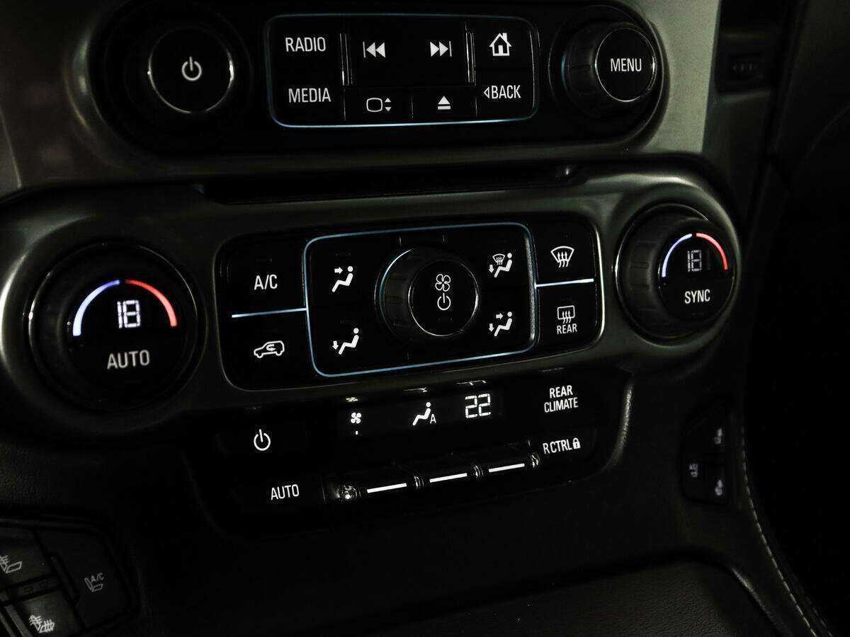 Купить Chevrolet Tahoe с пробегом. Фото: #12