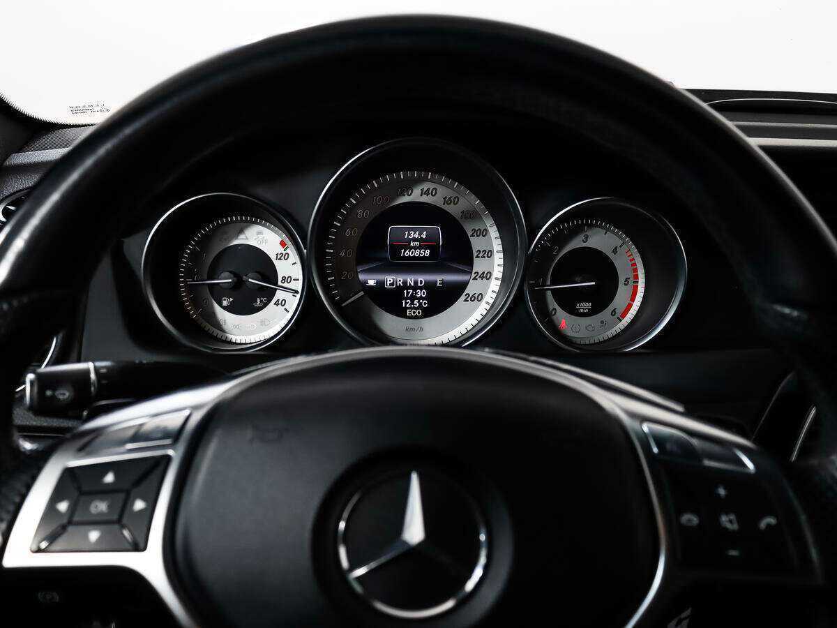 Купить Mercedes-Benz C-Класс с пробегом. Фото: #15