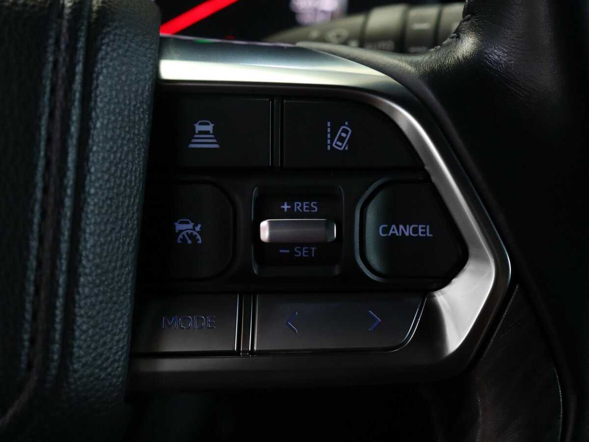 Купить Toyota Land Cruiser с пробегом. Фото: #21