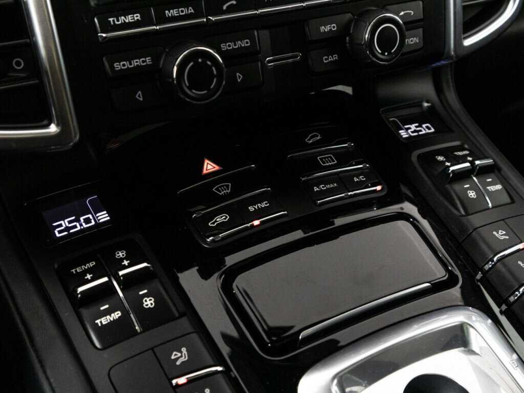 Купить Porsche Cayenne с пробегом. Фото: #22
