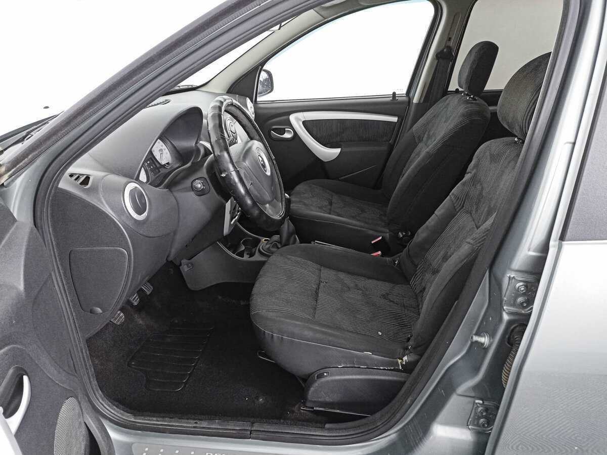 Купить Renault Sandero с пробегом. Фото: #12