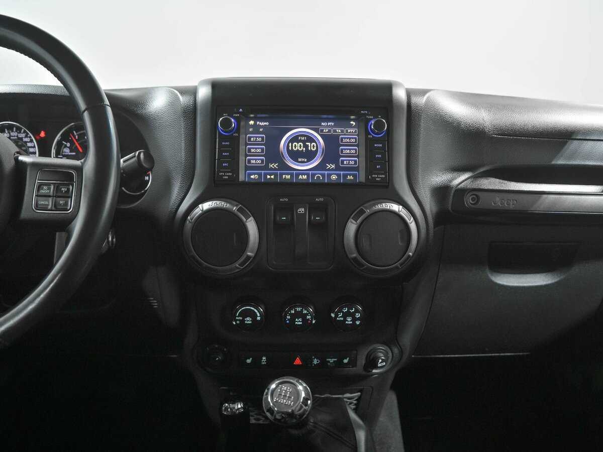 Купить Jeep Wrangler с пробегом. Фото: #8