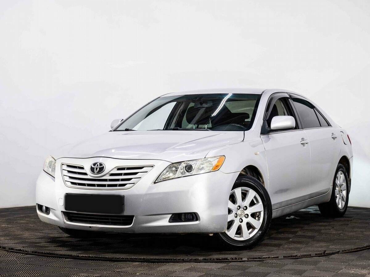 Купить Toyota Camry с пробегом. Посмотреть фото