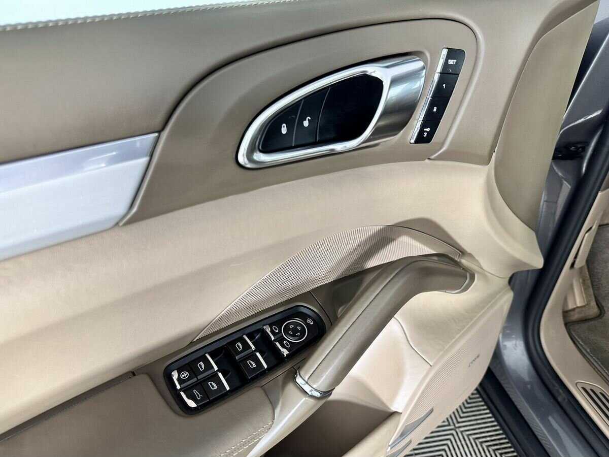 Купить Porsche Cayenne с пробегом. Фото: #13