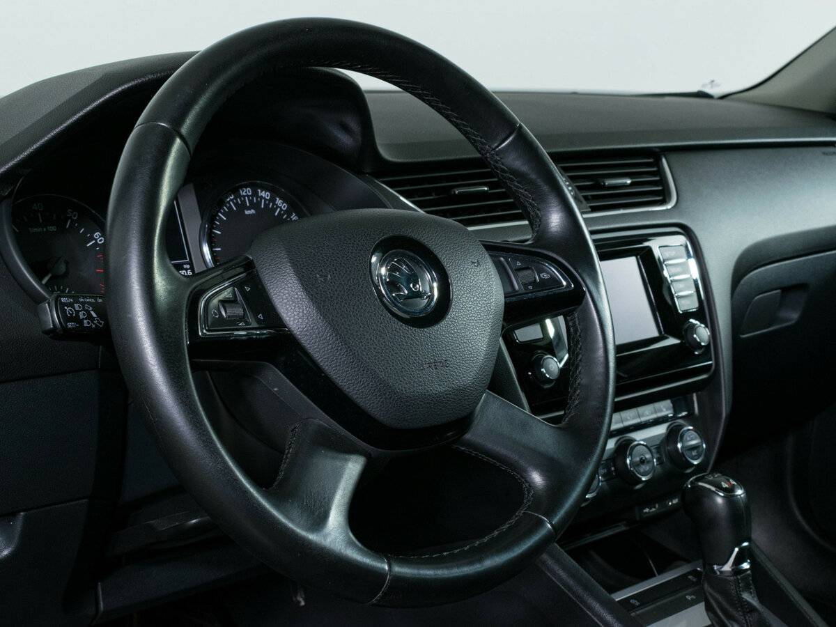 Купить Skoda Octavia с пробегом. Фото: #12