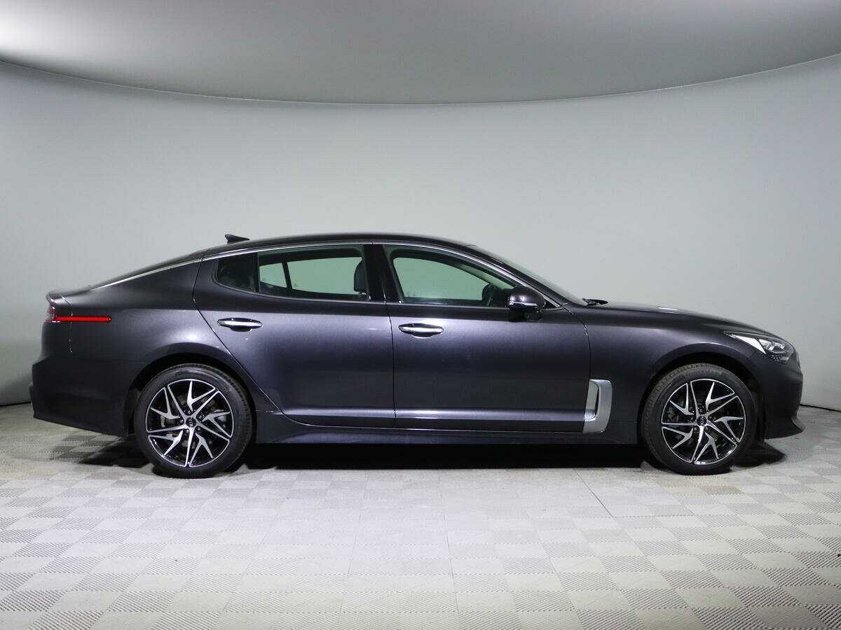 Купить Kia Stinger с пробегом. Фото: #3