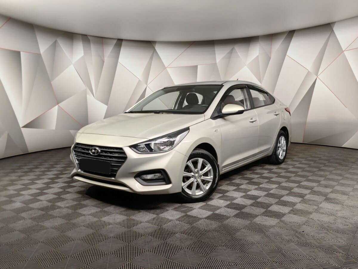 Купить Hyundai Solaris с пробегом. Фото: #0
