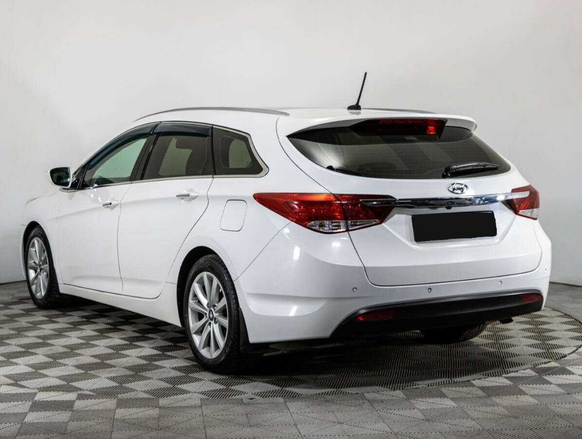 Купить Hyundai i40 с пробегом. Фото: #5