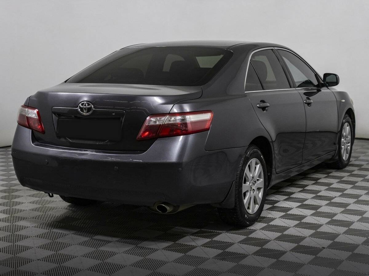 Купить Toyota Camry с пробегом. Фото: #3